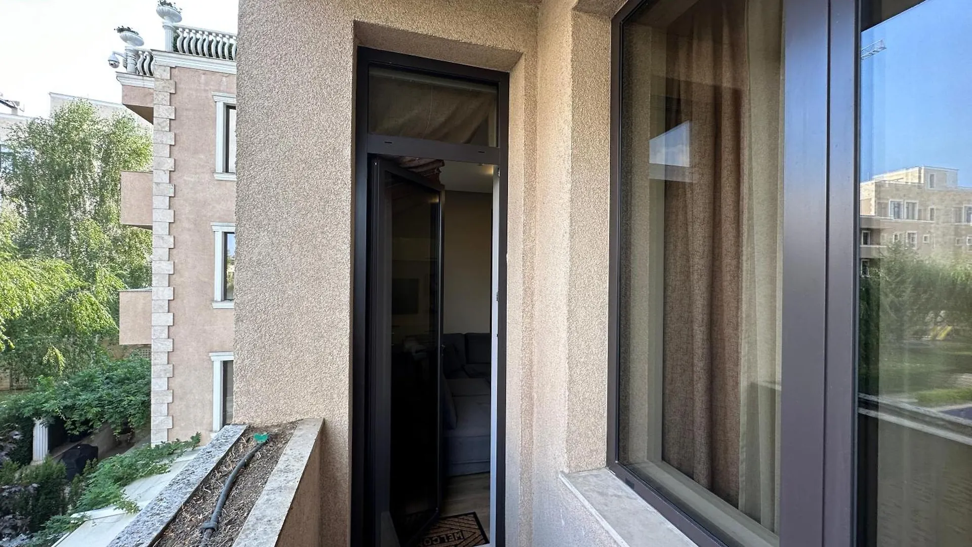 Eden Luxury Apartments Sofia 0*,